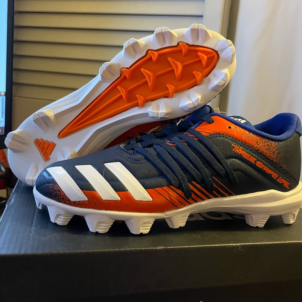 Brand new with tags. Adidas Afterburner 6 MD K baseball cleats. Size US 3.